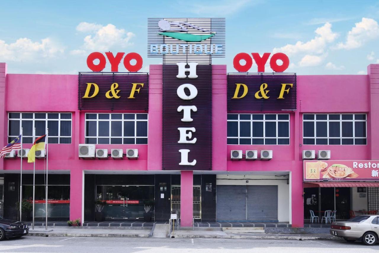 Oyo 498 D&F Boutique Hotel Senawang Seremban Exterior photo